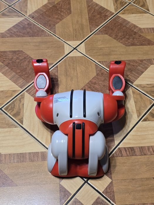 BoomBot интерактивна играчка Робот