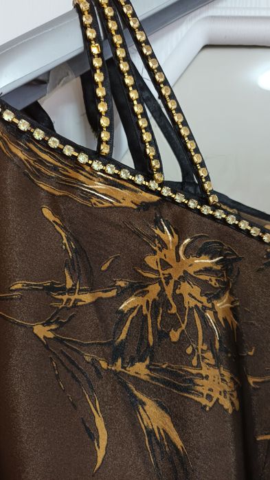 Официална туника.