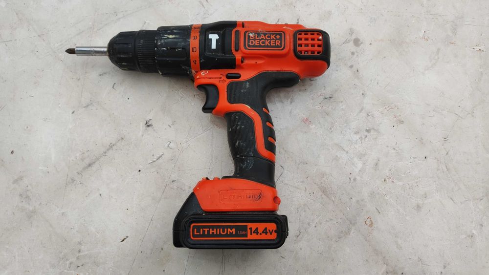 Autofiletanta 14.4V Black Decker si un acumulator Einhell