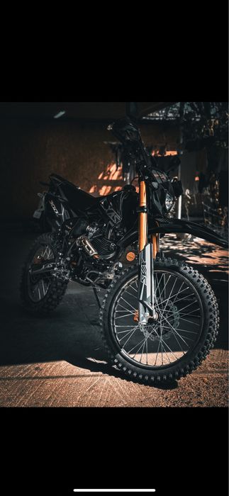 Продам мотоцикл 300куб