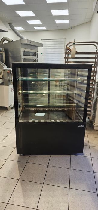 PATISERIE/ Vitrina calda
