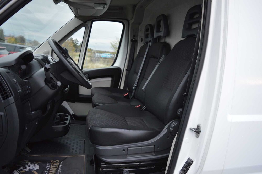 Товарен бус Citroen Jumper 2.0HDI МАКСИБАЗА