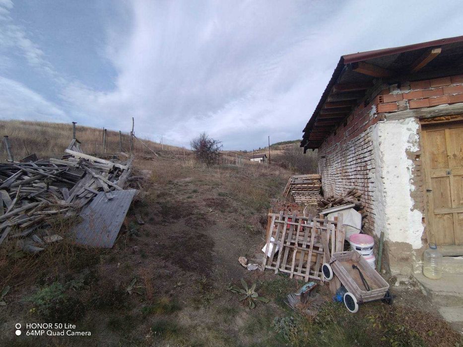 Продава КЪЩА област София, гр. Божурище с. Росоман