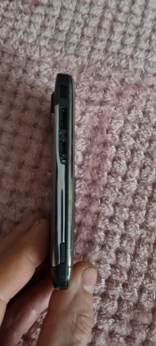 Vind Samsung gt S8500.