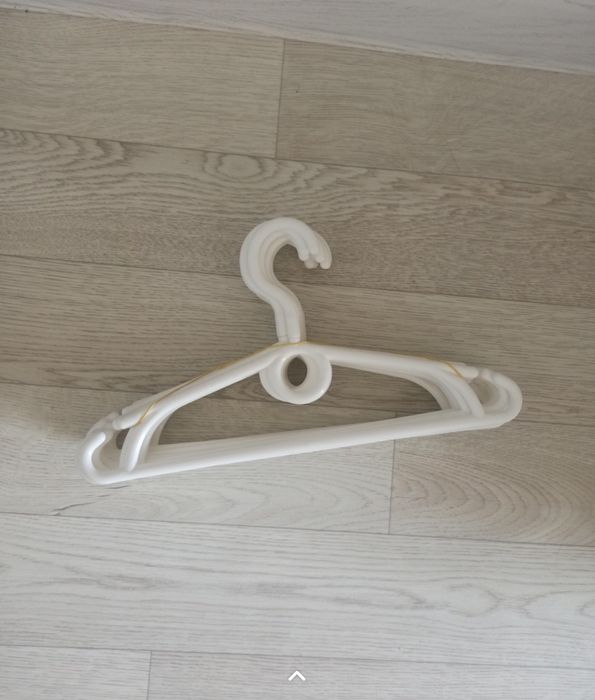Вешалка 80 тг, дёшево, новые