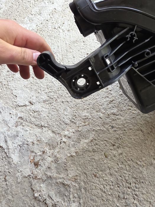 Volvo EX30 ляв и десен фар