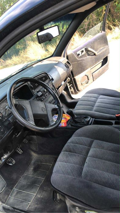 Провадава се Passat B3