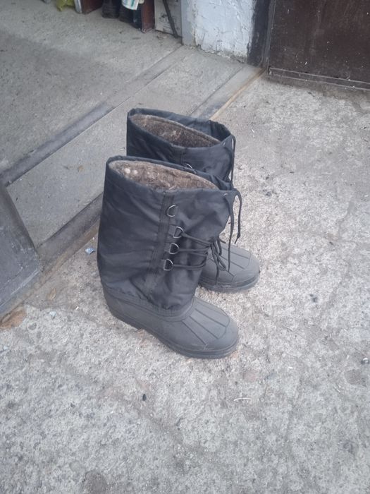 Продам валенки прорезиненные