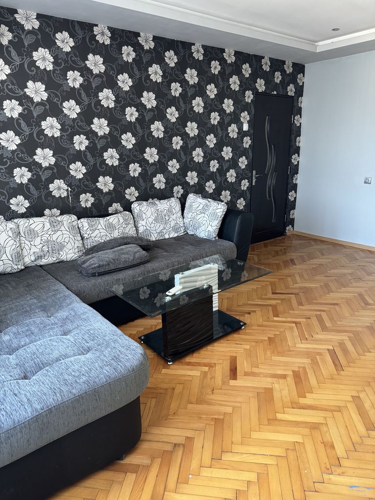 Продава се Тристаен апартамент в Червен бряг - 100 кв.м за 612 €/кв.м - Снимка #5