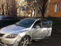 Vand pentru piese Mazda 3 an 2004  culoare gri benzina capacitate 1600