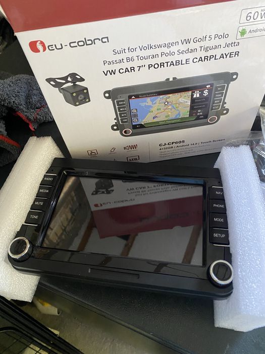 Мултимедиа Cobra Passat 7