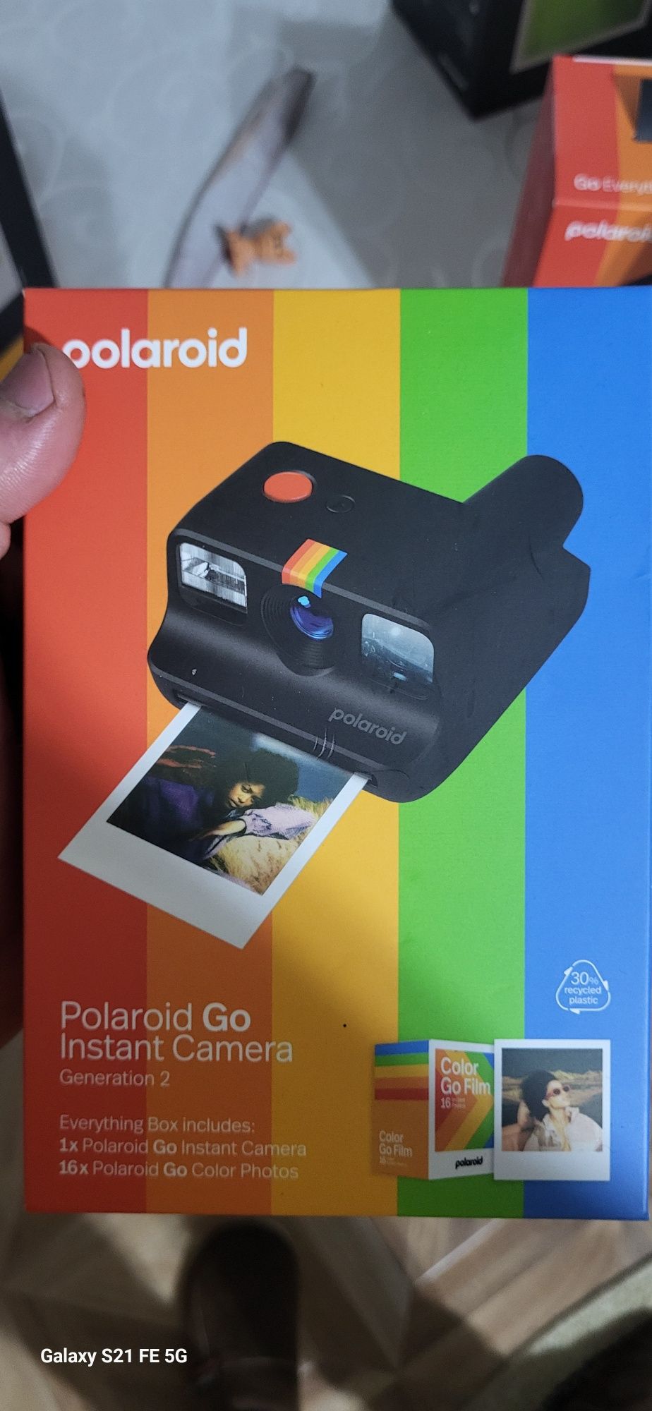 Vand aparate polaroid și accesorii