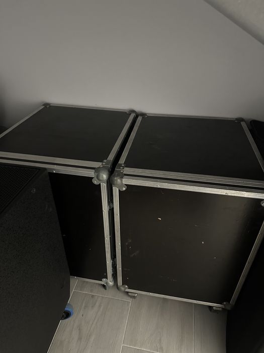 Rack/Case 10u + suport MIXER(dynacord xa 2,fbt,rcf,nexo,electro voice)