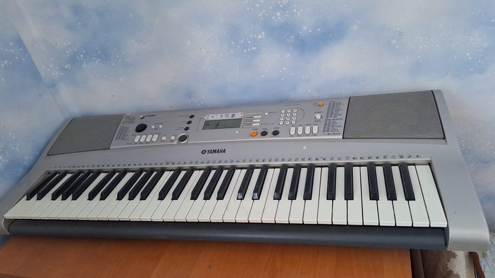 Синтезатор ямаха psr 300