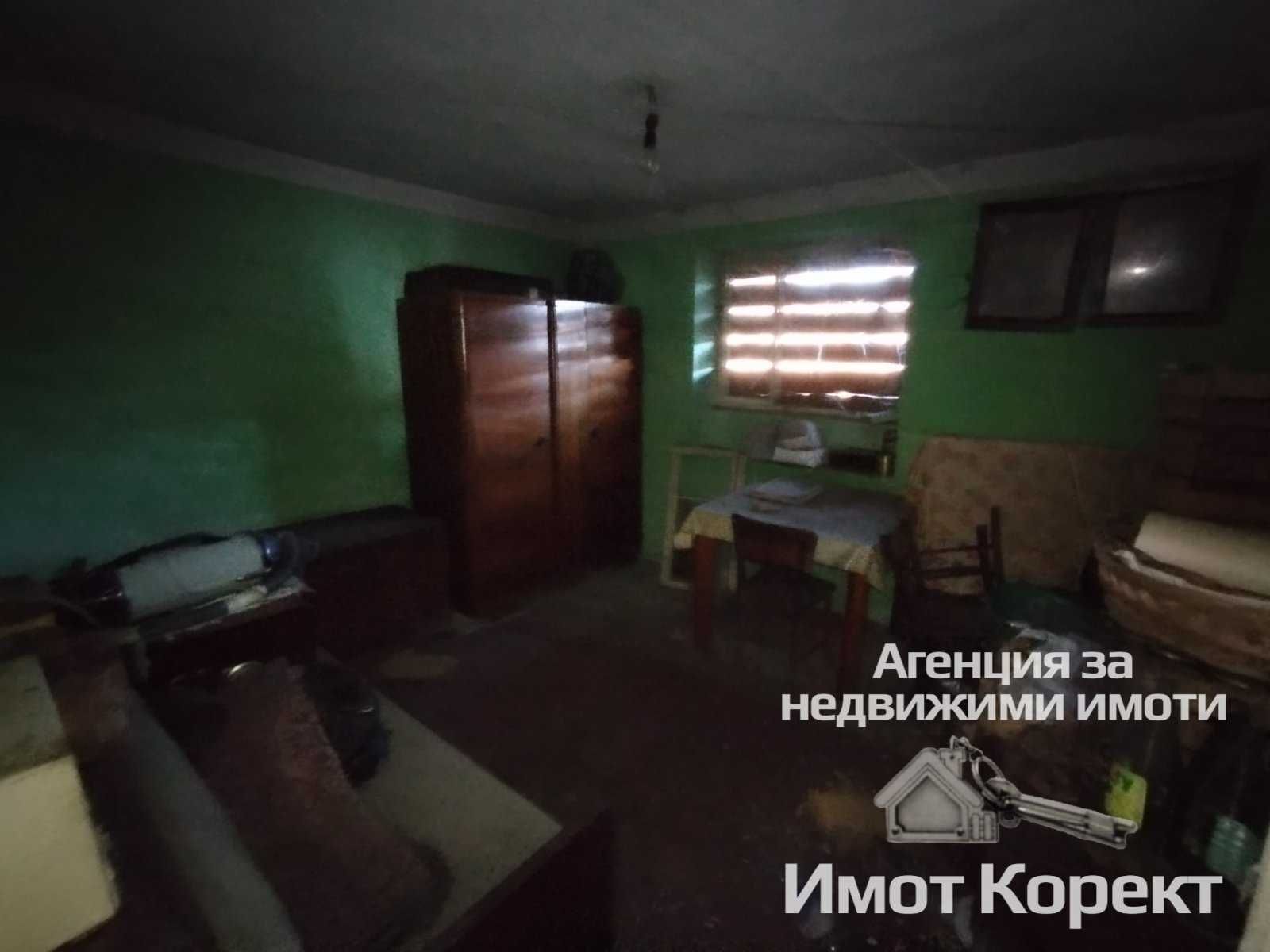 Имот Корект продава двуетажна Къща, с. Козаново