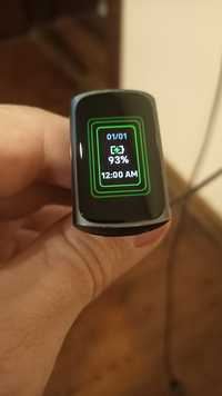 Фитнес гривна fitbit charge 5