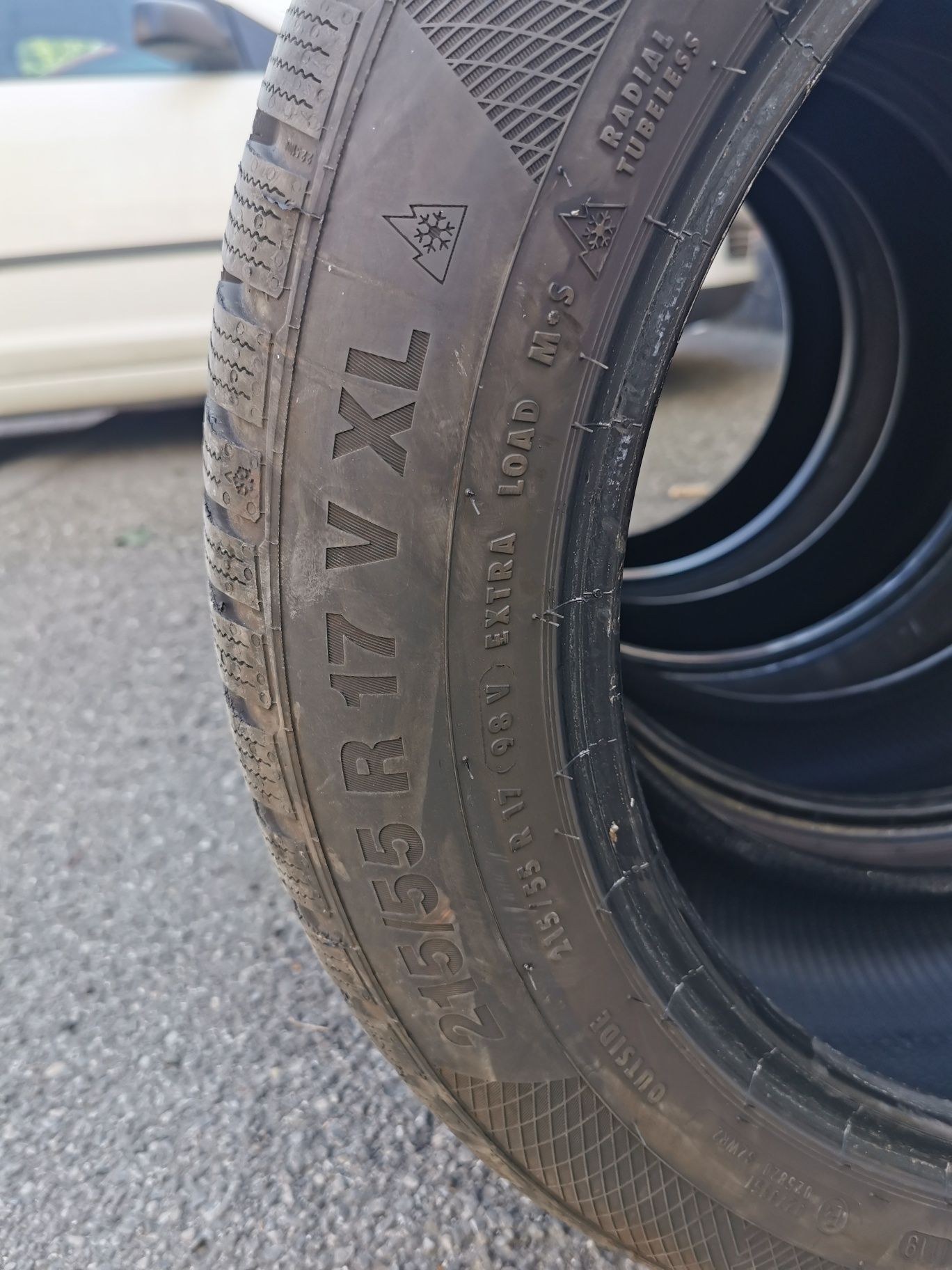 Anvelopele iarnă Continental 215/55/R17