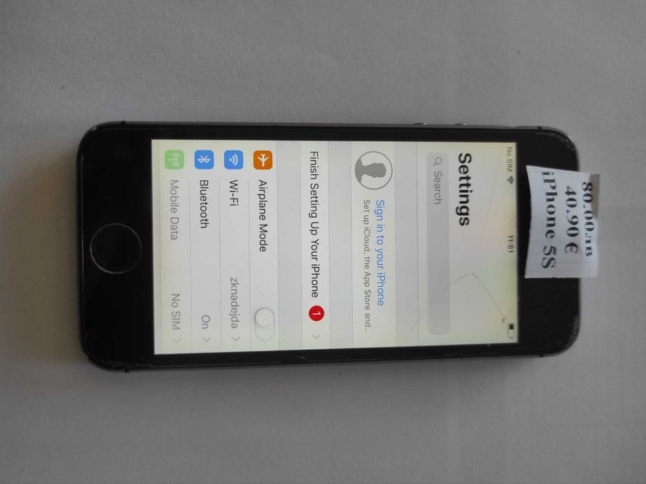 Мобилен телефон iPhone 5S