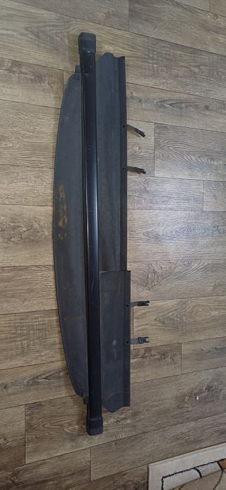 Шторка багажника  тойота