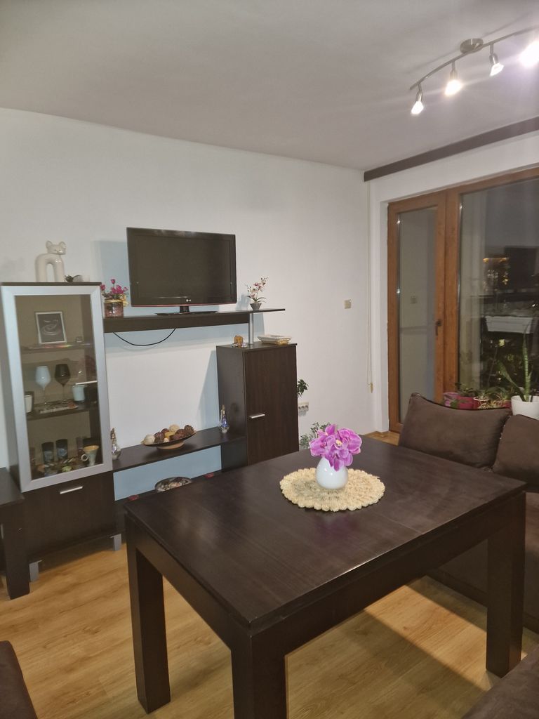 Продава се Тристаен апартамент в Пловдив, Христо Смирненски - 82 кв.м за 1769 €/кв.м - Снимка #5