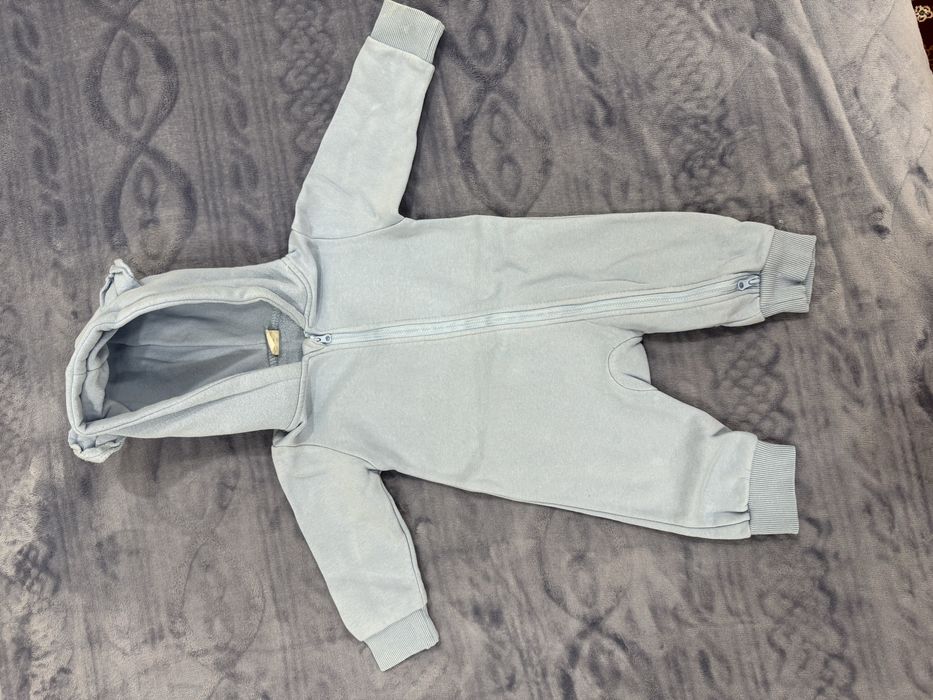 Утепленные комбинезоны для новорожденных