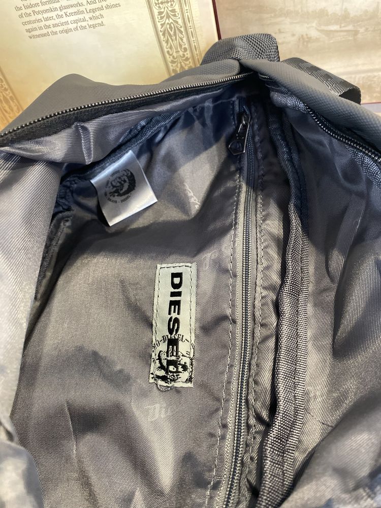 Чанта за през гърди Diesel налични отново