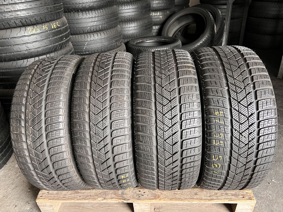 4 anvelope iarna 255/35/19 + 225/40/19 , Pirelli , RunFlat , 6.8-7.2 m