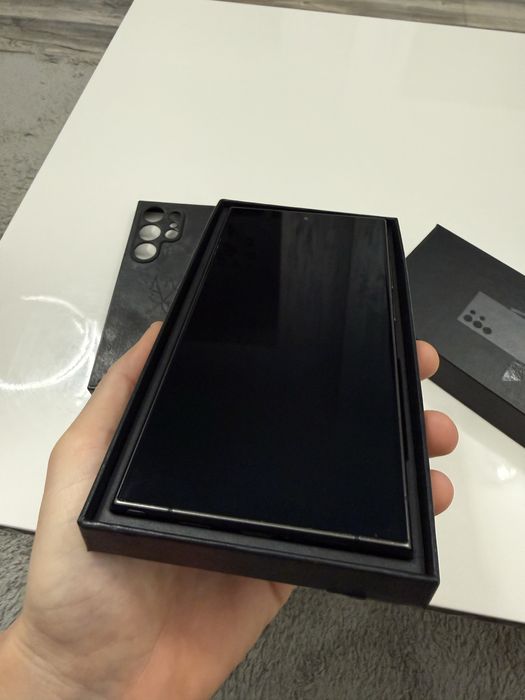 Samsung Galaxy S24 Ultra 512 GB, stare foarte buna, 2 huse , garantie