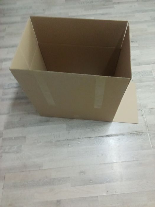 Коробки картонные