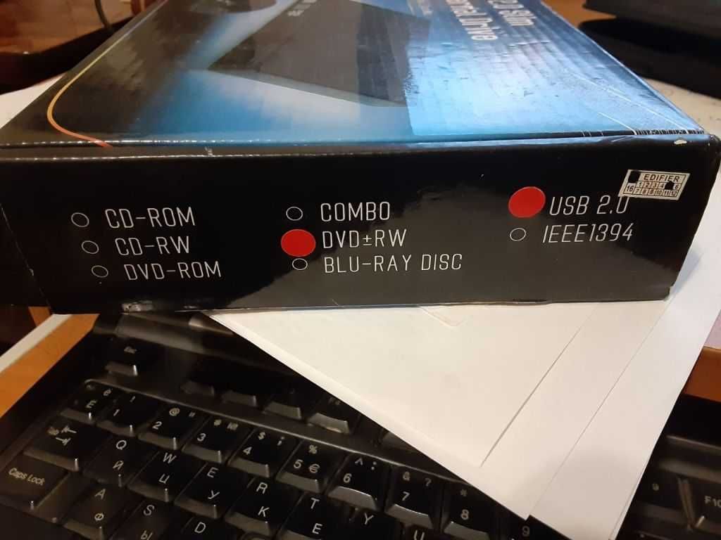 Рабочий внешний DVD RW ThinkPad в коробке