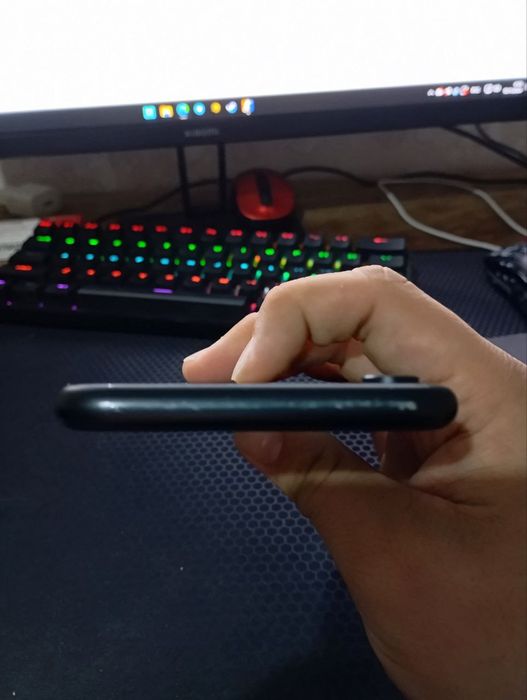 Iphone xr korokbka dokumenti blan