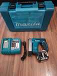 Makita BST 220 Capsator cu acumulator  18 v ca NOU