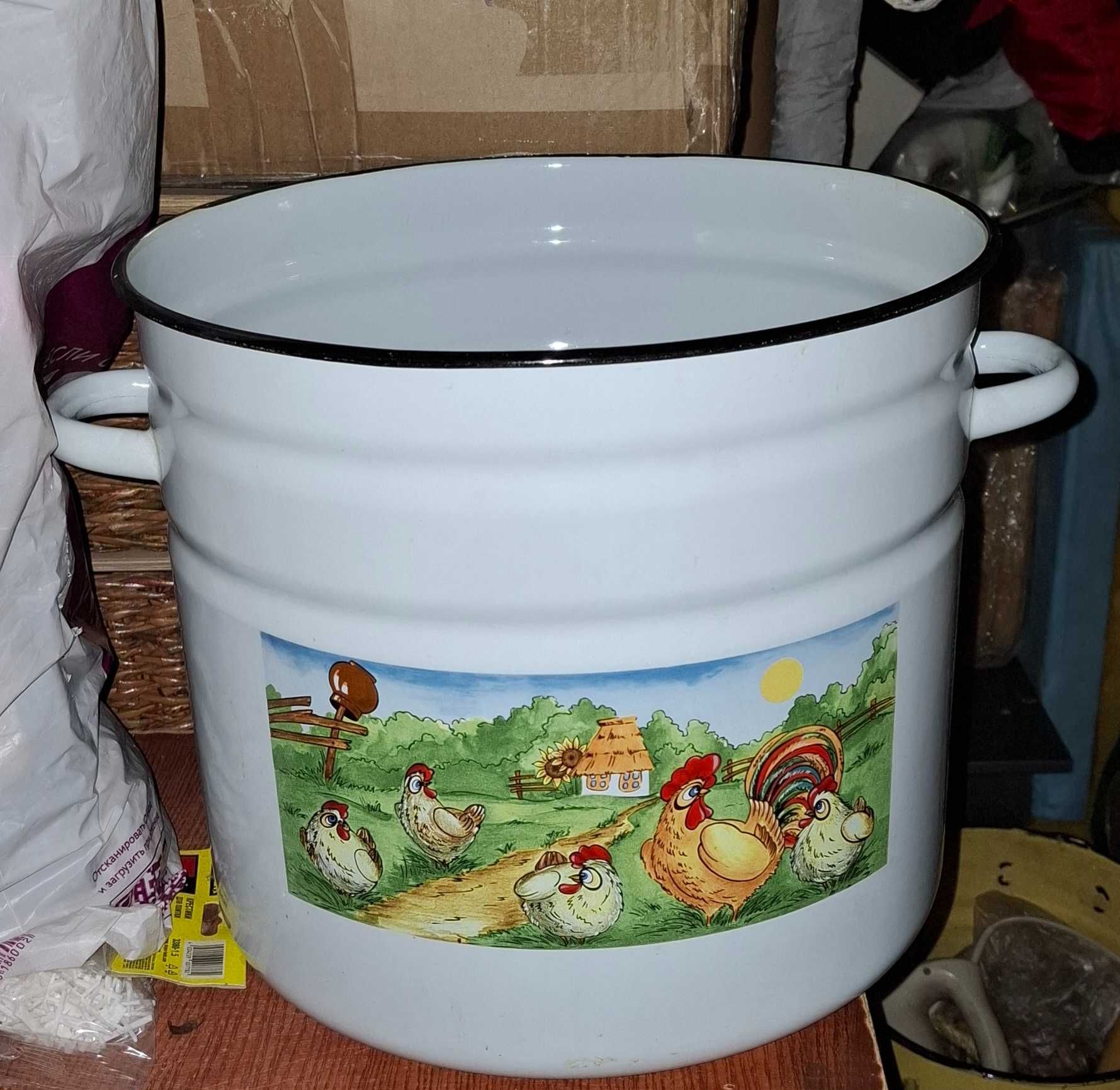 Продам кастрюлю эмаль 25 л б/у