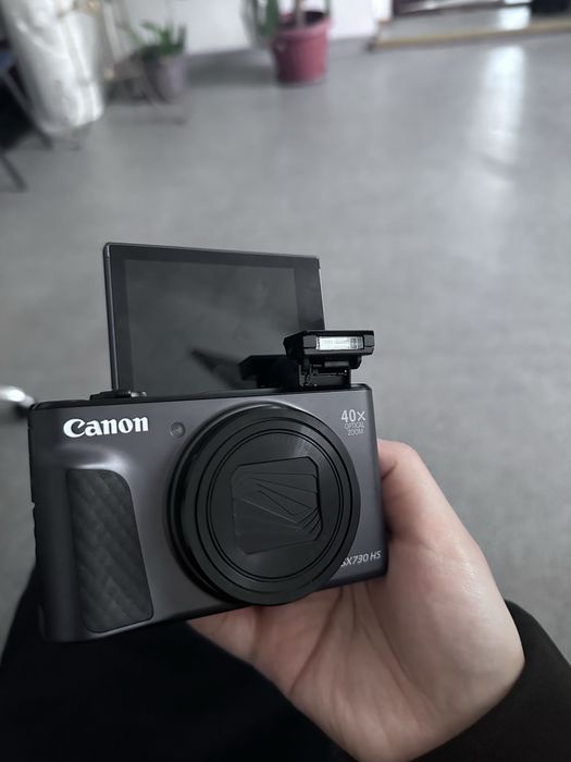 Цифровой фотоаппарат Canon Powershot sx730