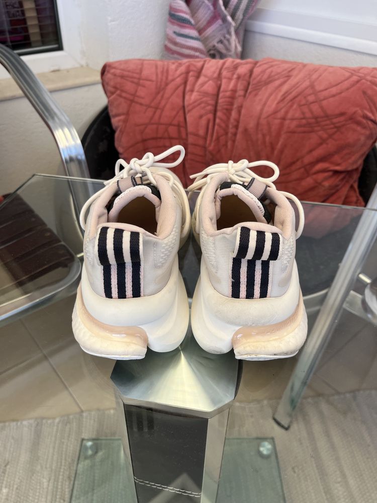 New balance,Adiddas,и италиански оригинални спортни дамски!