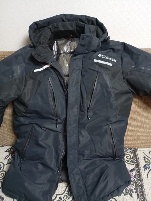 Куртка зимняя, две штуки.