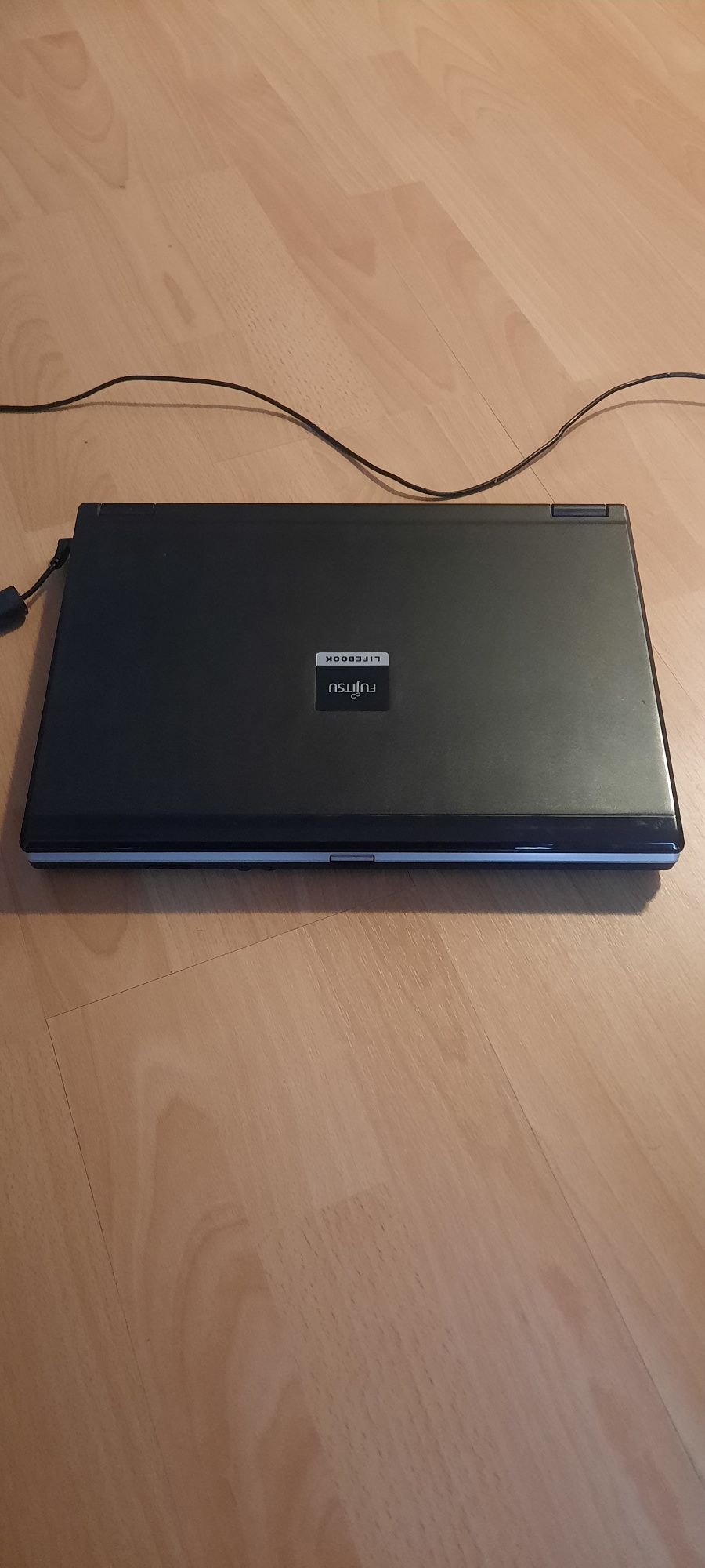 Laptop Fujitsu Lifebook S7220