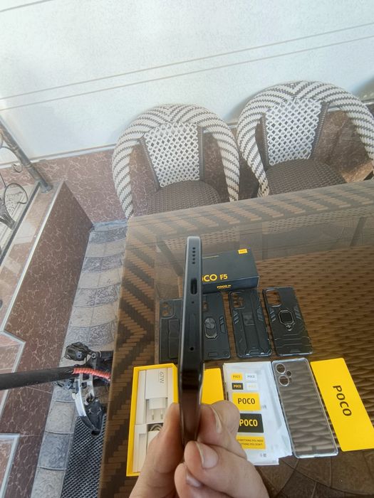 Poco f5 12/256 Snapdragon 7+ gen 2