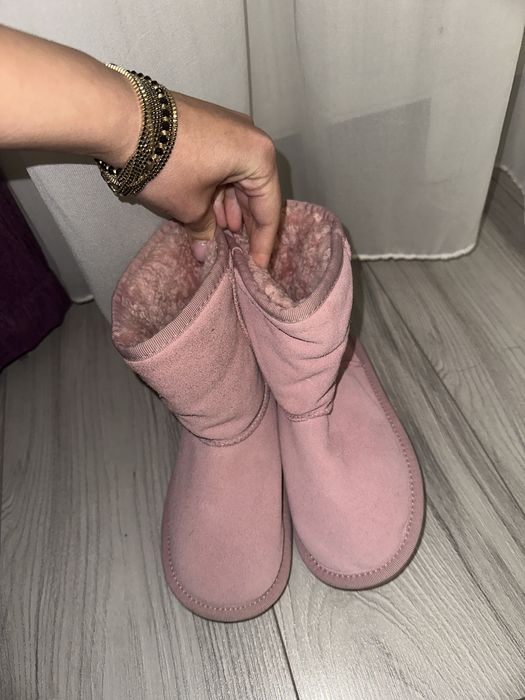Ugg fetite roz imblanite