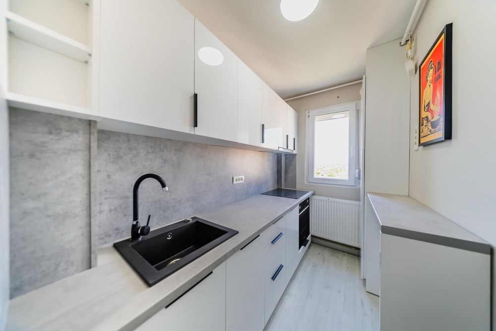 Apartament renovat modern