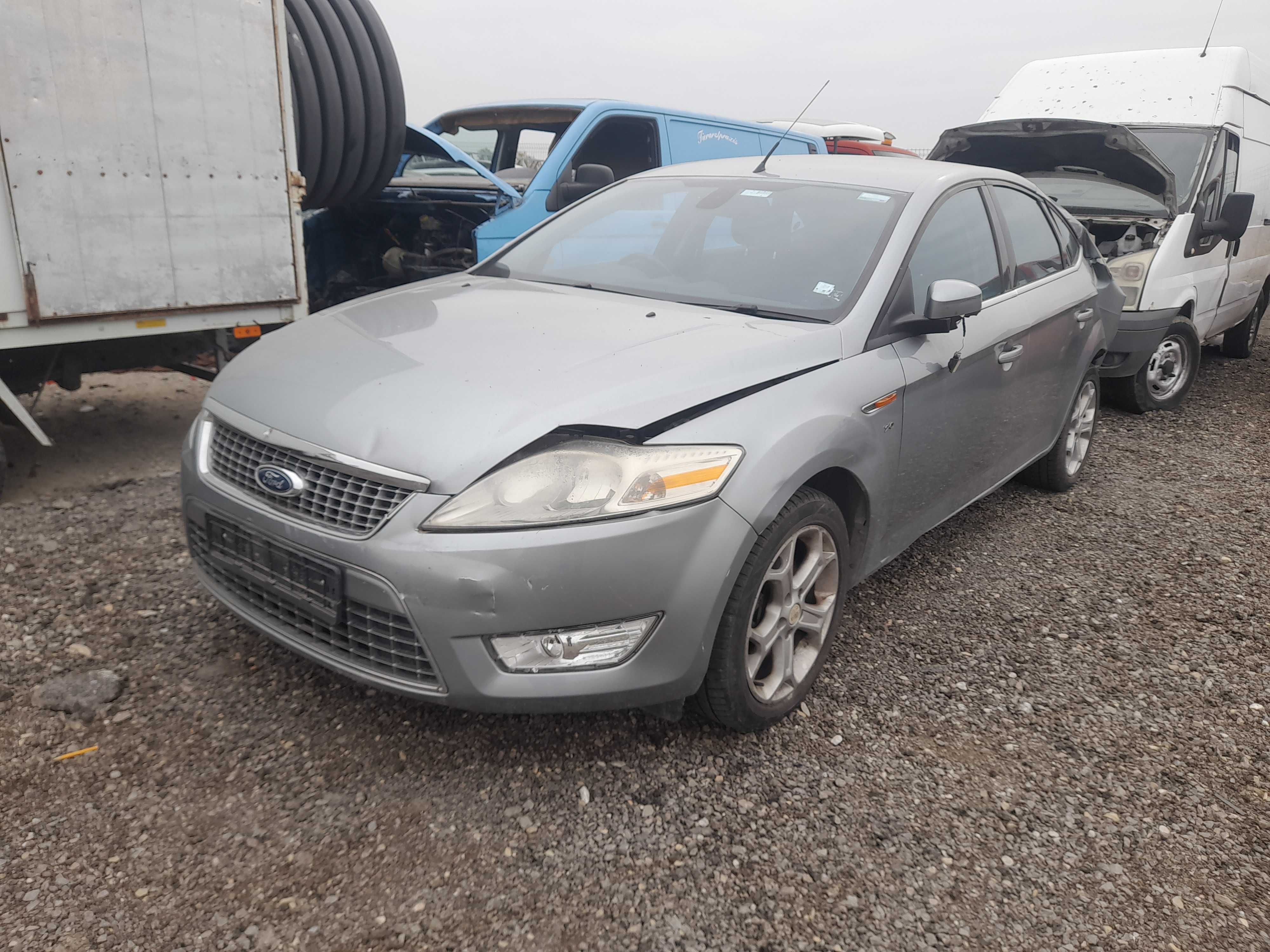 На части! Ford Mondeo 2.0TDCi TITANIU