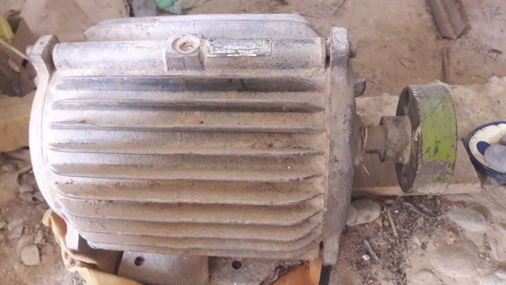 Двигатель асинхронный