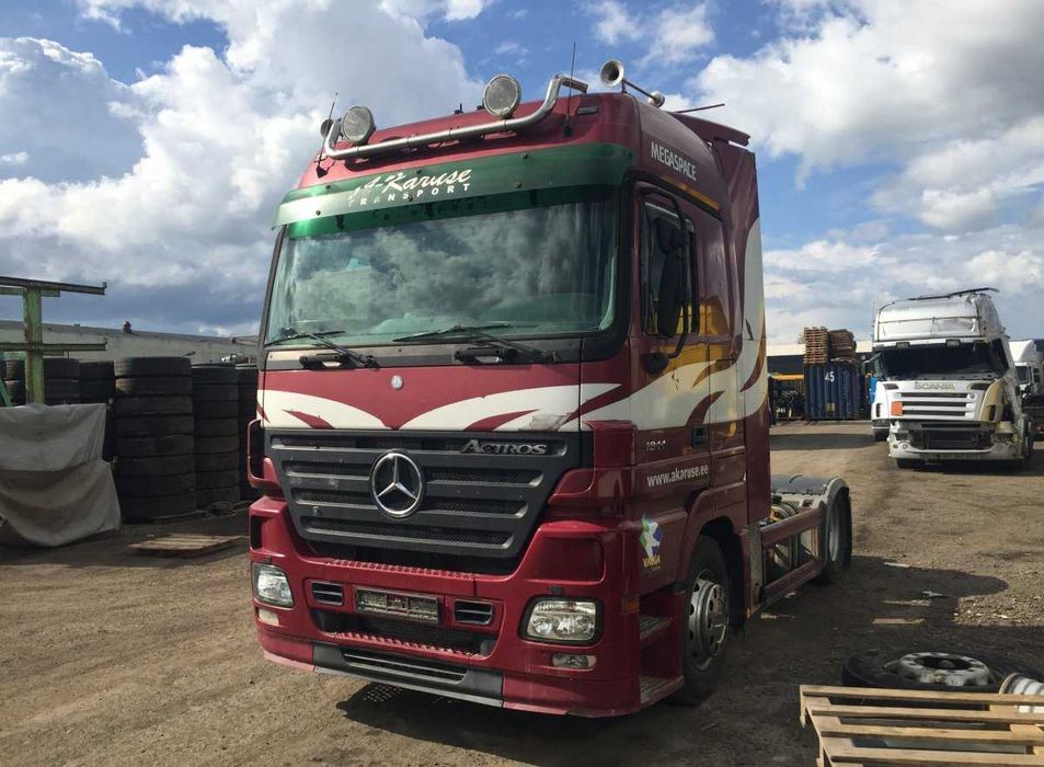 Dezmembrari camion MERCEDES Actros MP2/MP3 1844 pentru piese