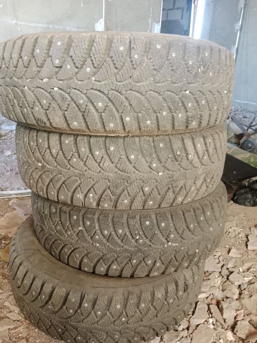 Продам Шини Конплекты