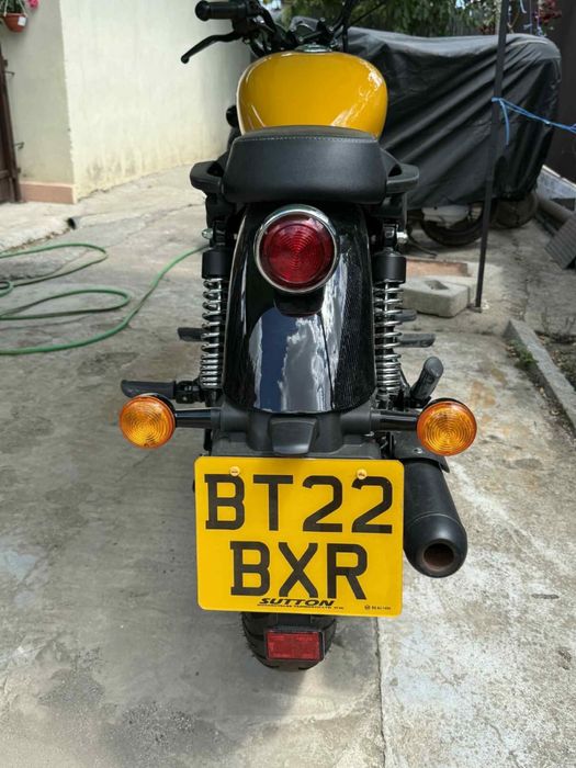 Vand Motocicleta Royal Enfield