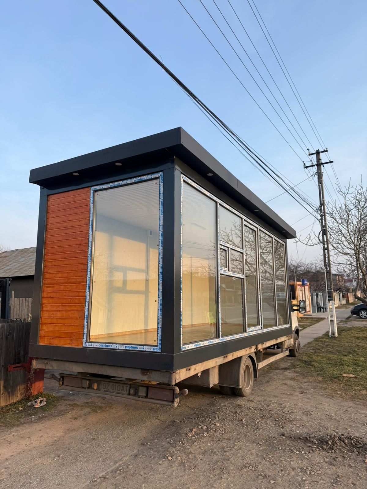 Vând containere modulare birou pret de sezon lucram fără avans