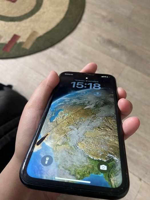 Продам айфон xr