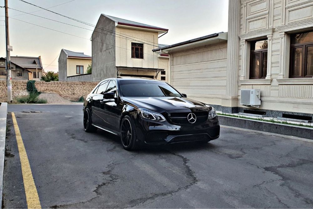 Mersedes AMG W212 E63 Body Kit Состаяние Идеално