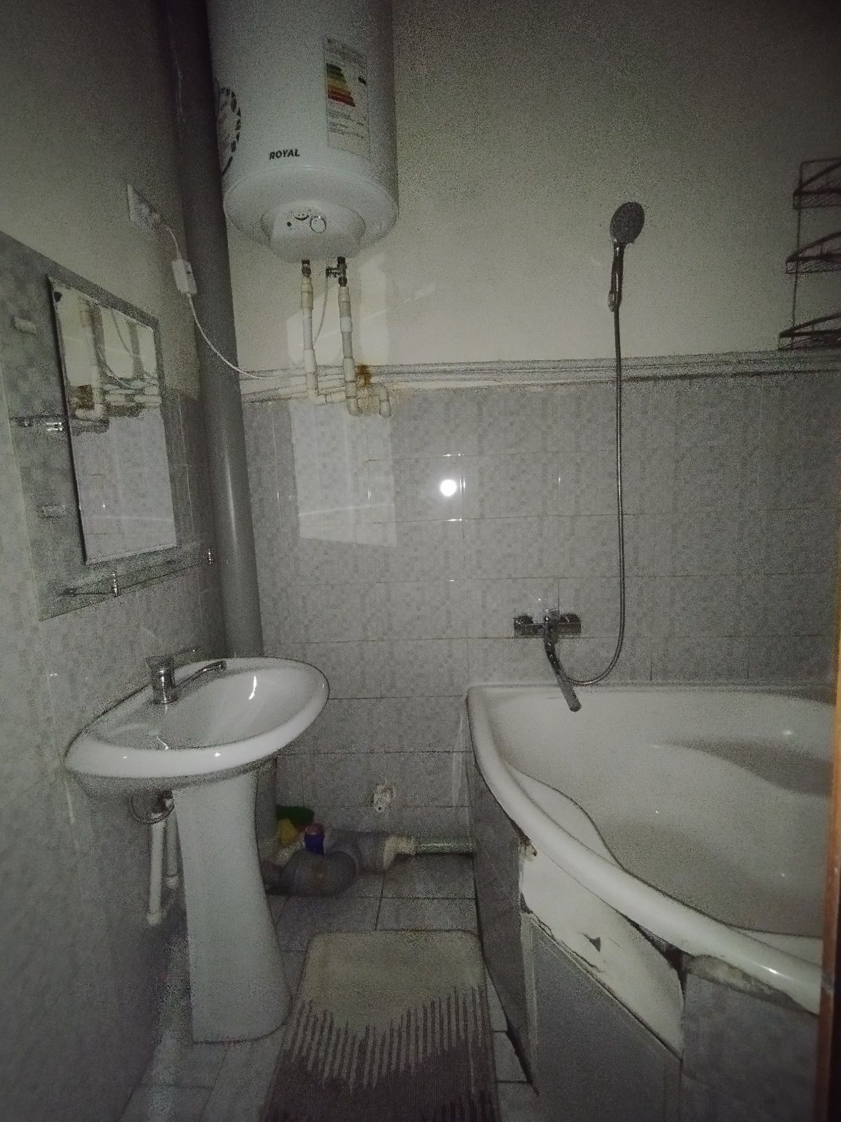 Ijaraga oilaga 1 xonali kvartira bor. Manzil severni sadaf