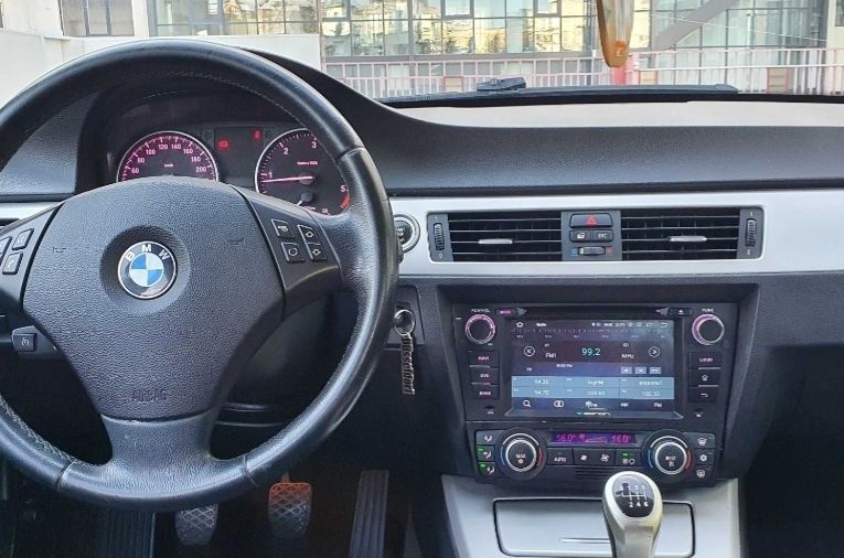 Navigatie Android 2GB Carplay BMW e90 e91 e92 e92 Waze YouTube GPS